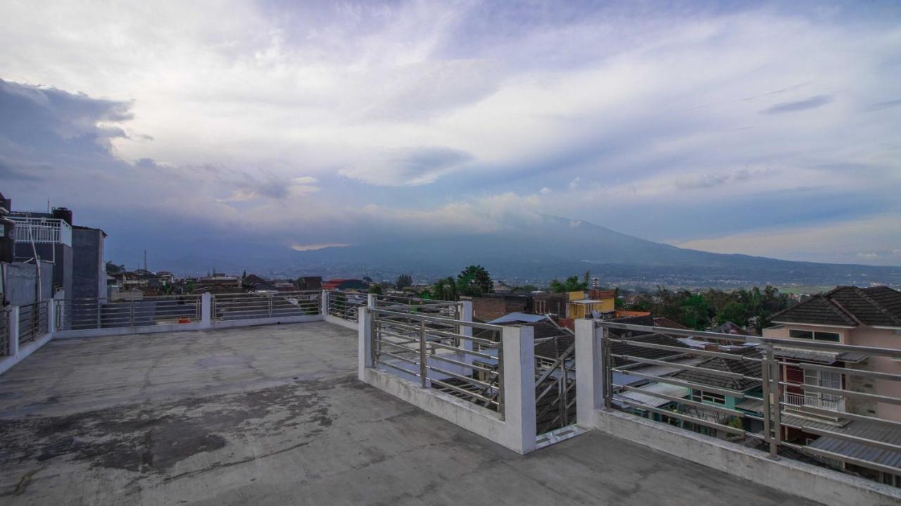 Villa El Nino 5 Bedroom Dengan Rooftop Mountain View Бату Екстериор снимка